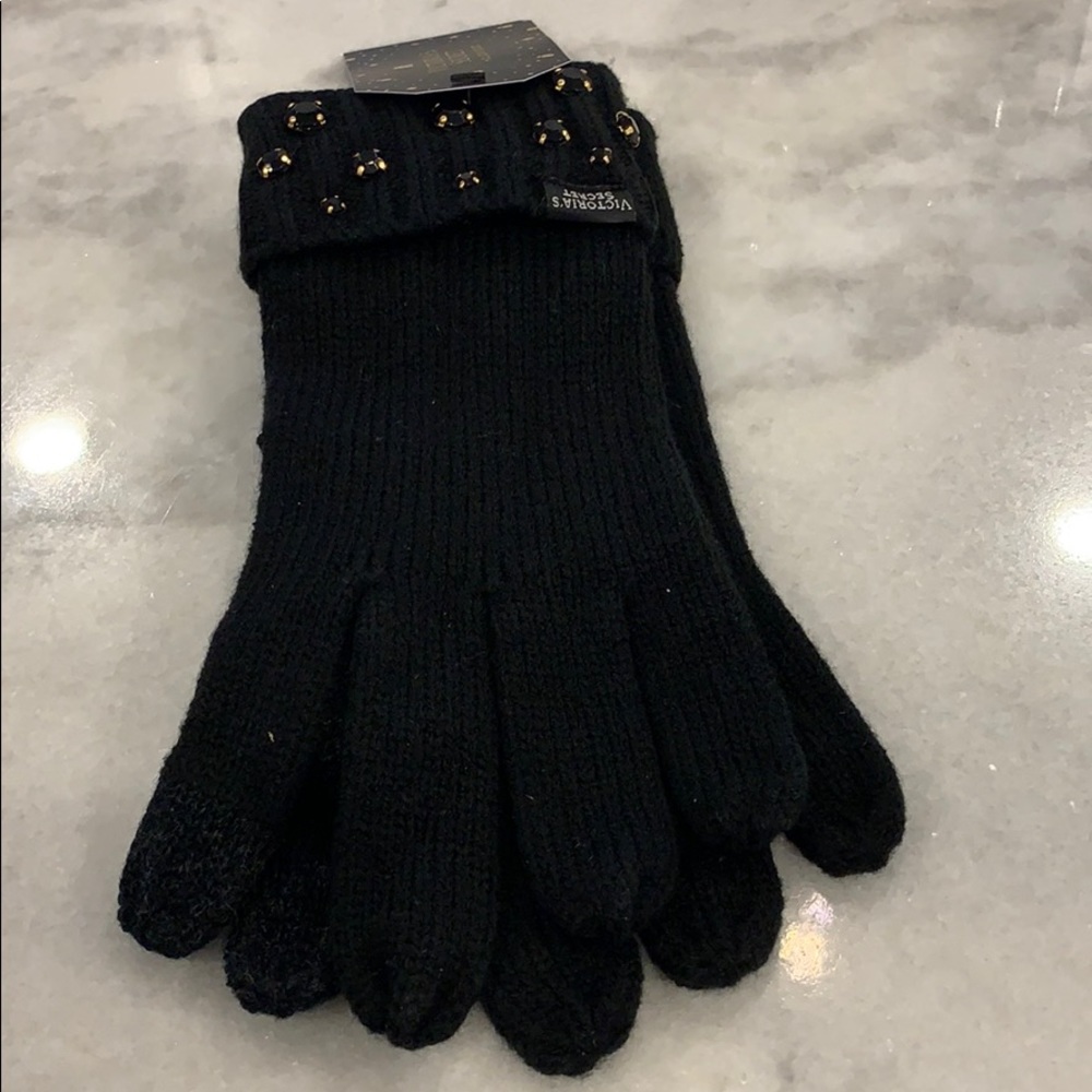 VICTORIA’S SECRET GLOVES NWT